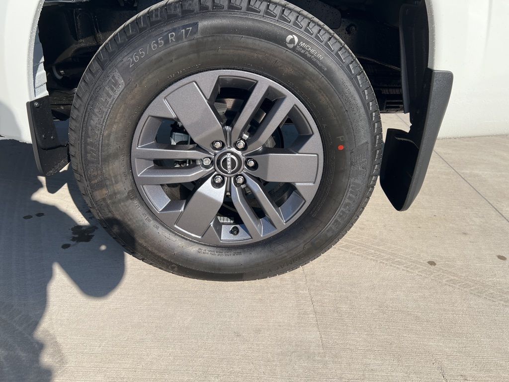 2025 Glacier White Nissan Frontier SV RWD Truck
