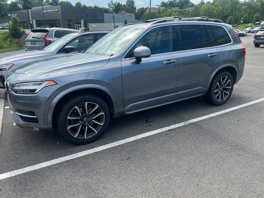 Used 2017 Gray Volvo T6 Momentum image 6