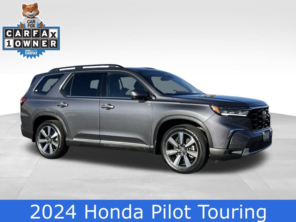 2024 Honda Pilot Touring FWD