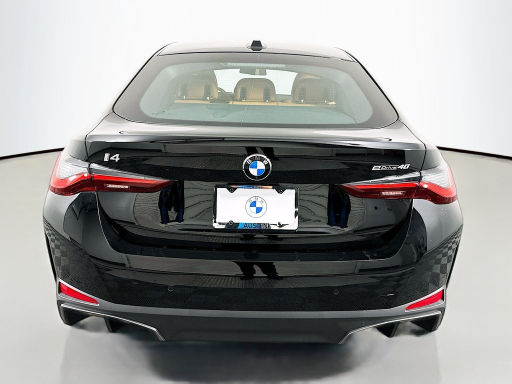 Thumbnail: 2026 BMW i4 - 6