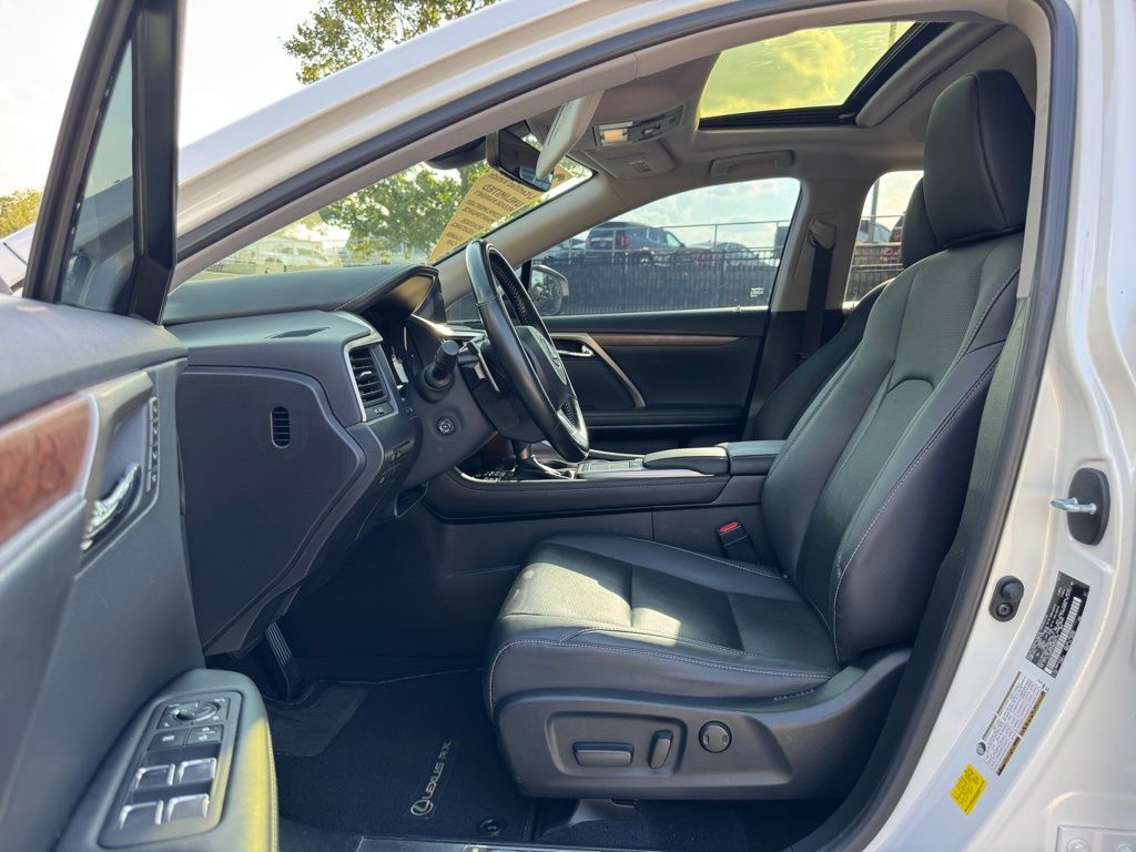 2022 Lexus RX 350L photo 23