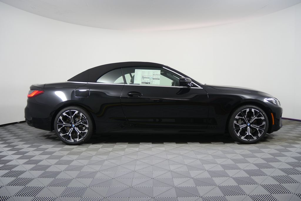 Thumbnail: 2026 BMW 4 Series - 2