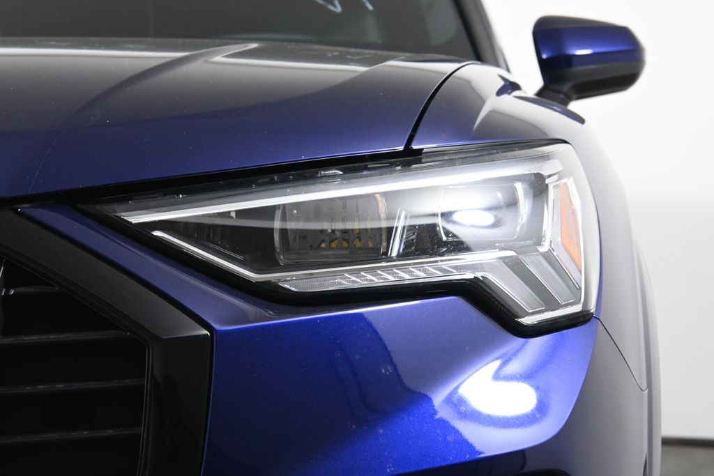 Thumbnail: 2025 Audi Q3 - 10