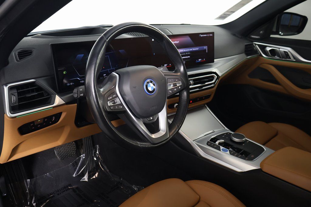 2023 BMW i4 eDrive35 7