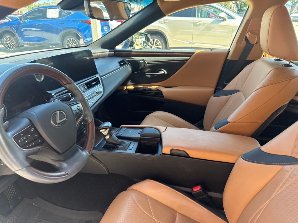 Certified Used 2022 White Lexus 350 Ultra Luxury image 23