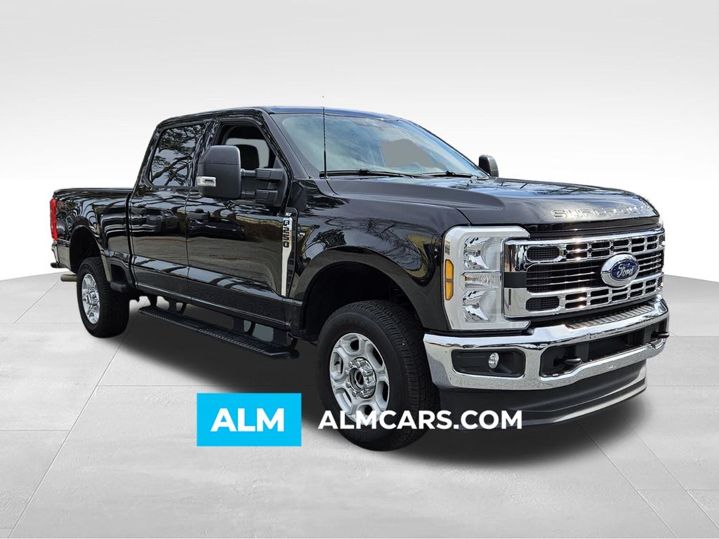 Black Metallic 2025 Ford F-250 Super Duty XLT Crew Cab 4WD Pickup Truck Four-Wheel Drive Automatic