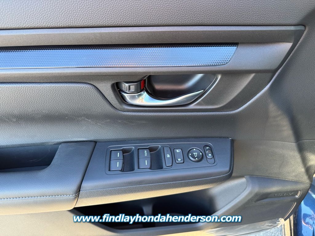 2025 Honda CR-V LX photo