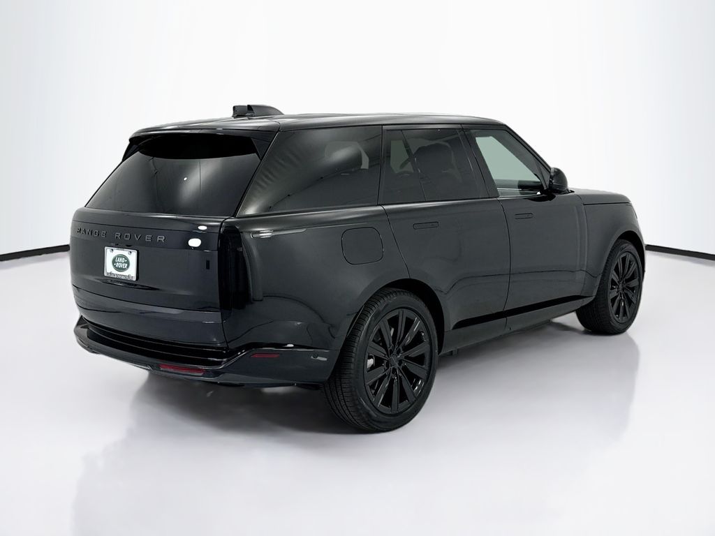 Thumbnail: 2026 Land Rover Range Rover - 5