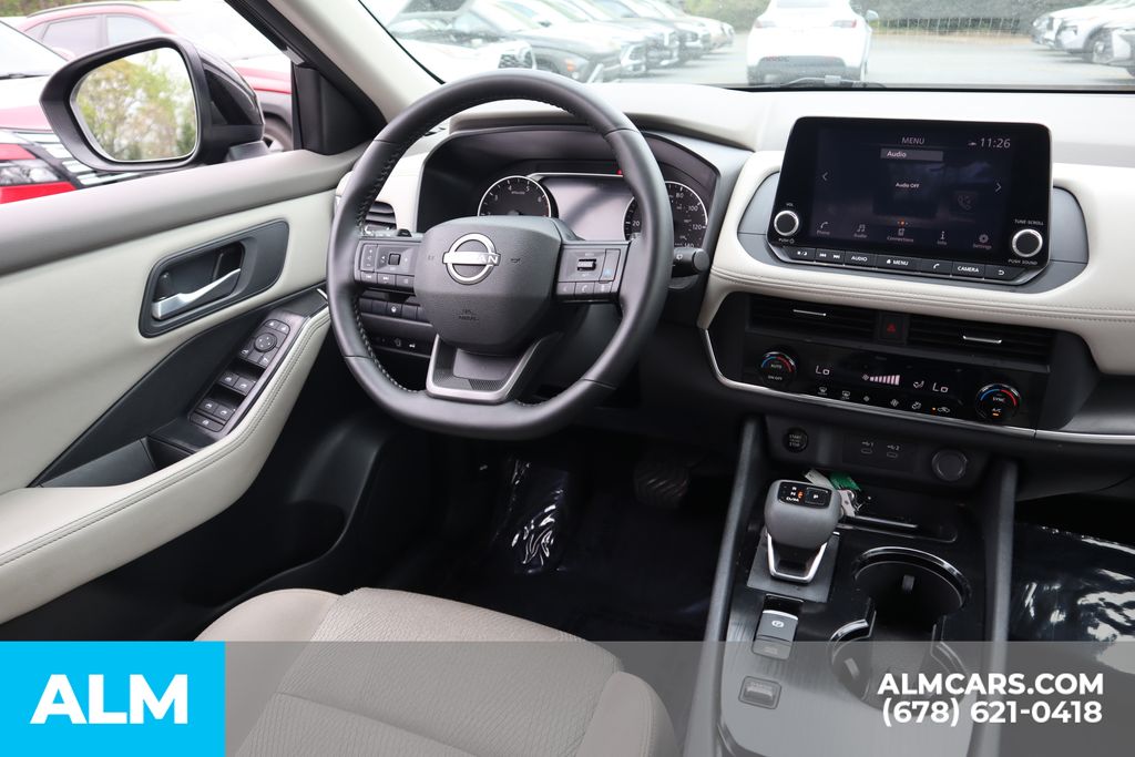 Used 2025 Black Nissan SV image 27