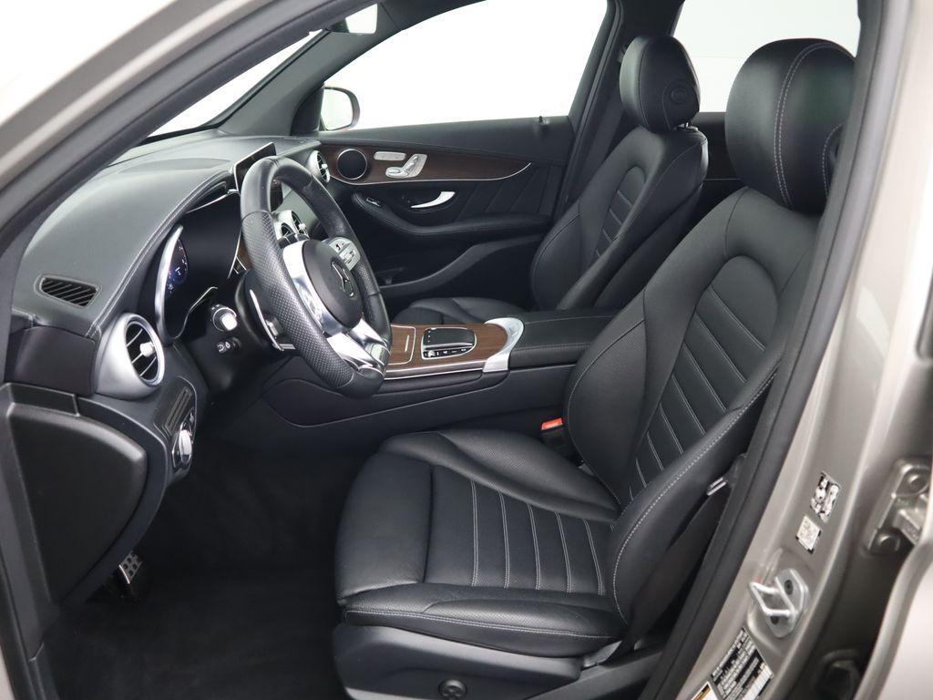 2022 Mercedes-Benz GLC 43 AMG 20