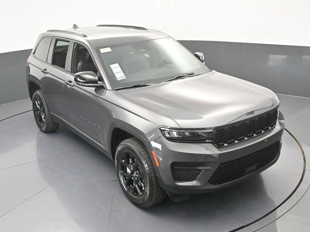 New 2025 Baltic Gray Metallic Clearcoat Jeep Altitude X image 46