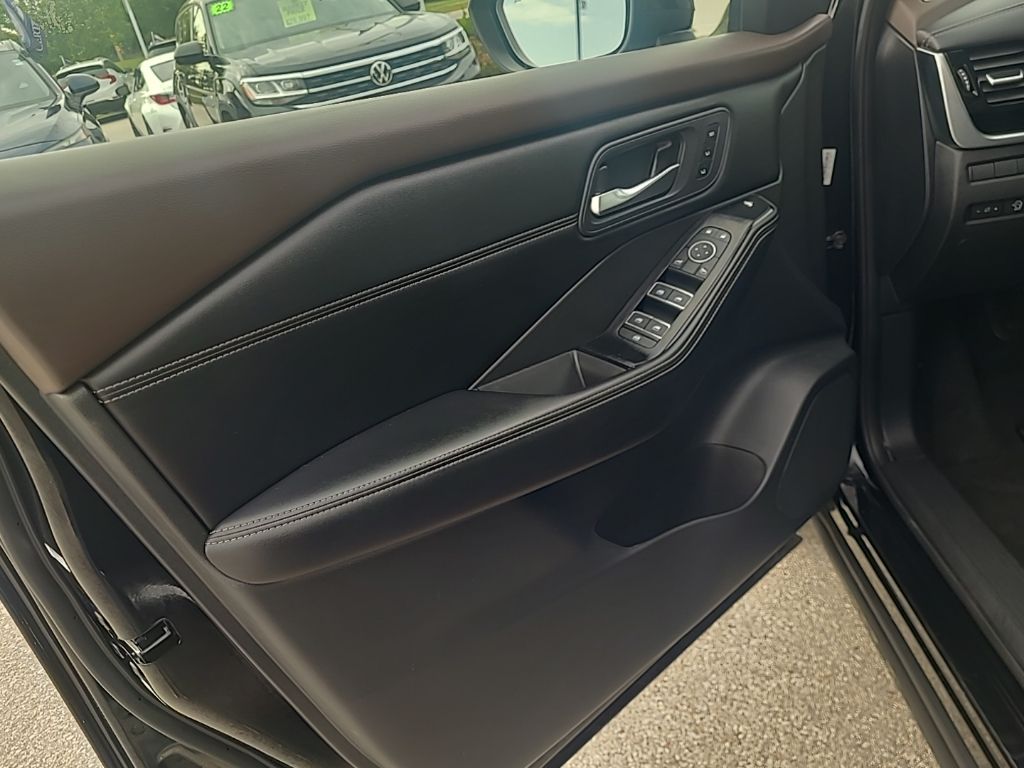 used 2023 Nissan Rogue car, priced at $25,536