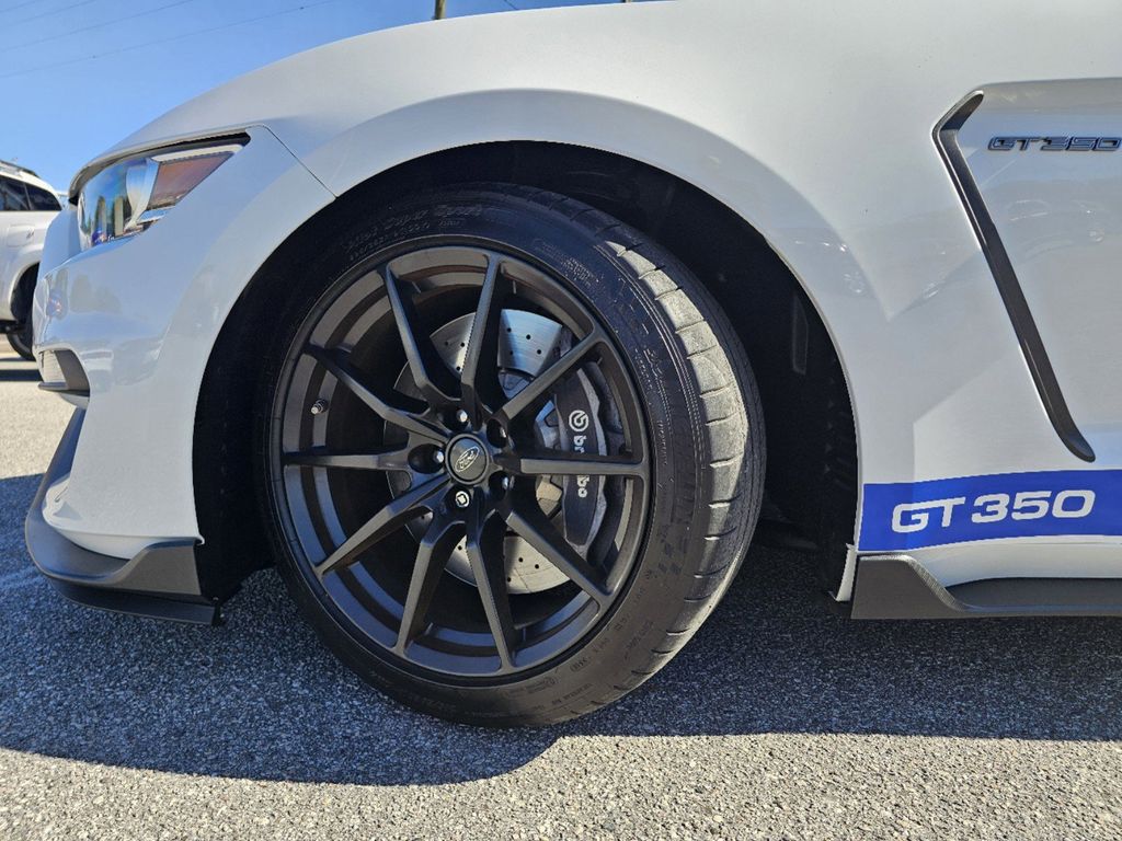 2018 Ford Mustang Shelby GT350 32