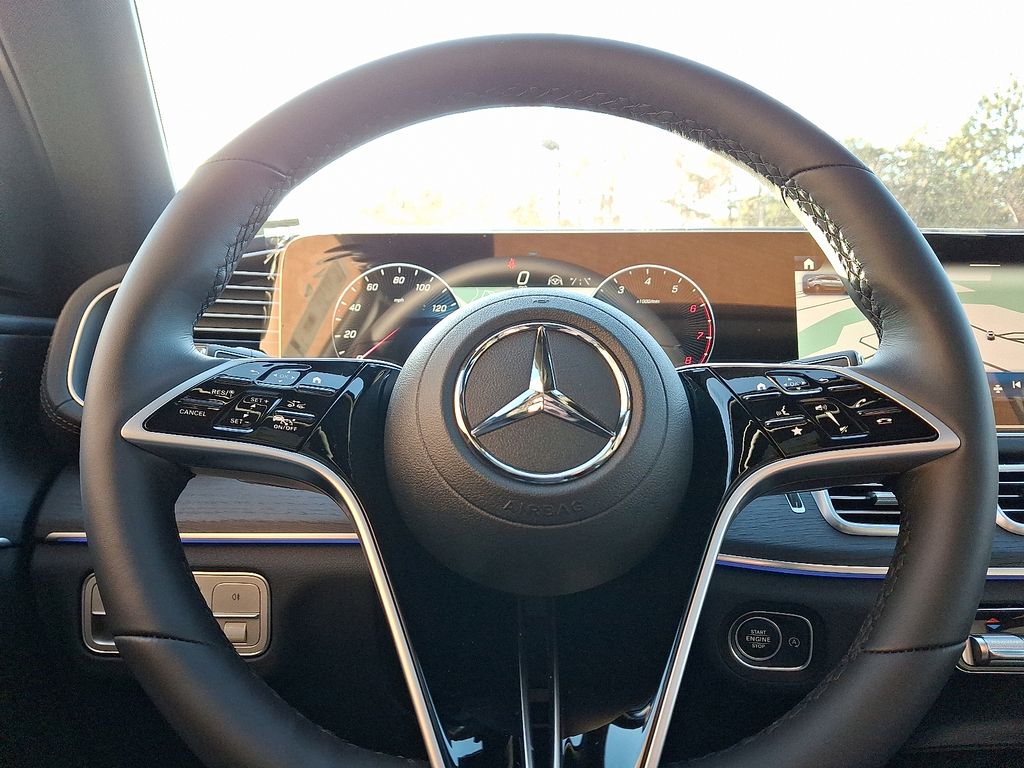 Thumbnail: 2026 Mercedes-Benz GLE - 15