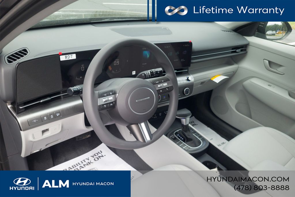 New 2026 Black Hyundai SE FWD image 15
