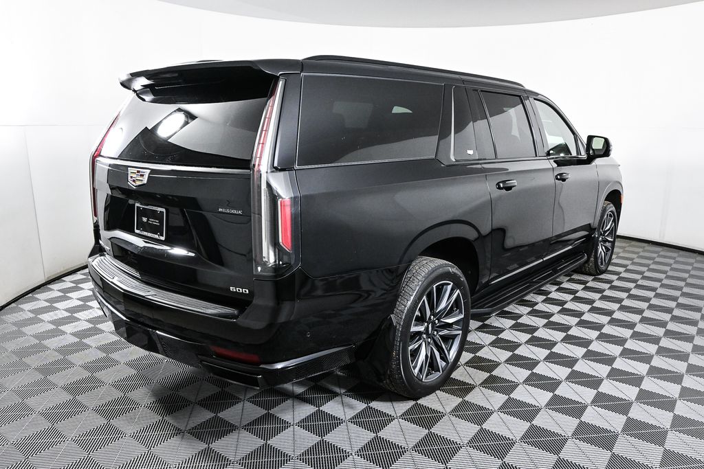 2022 Cadillac Escalade ESV Sport Platinum 6