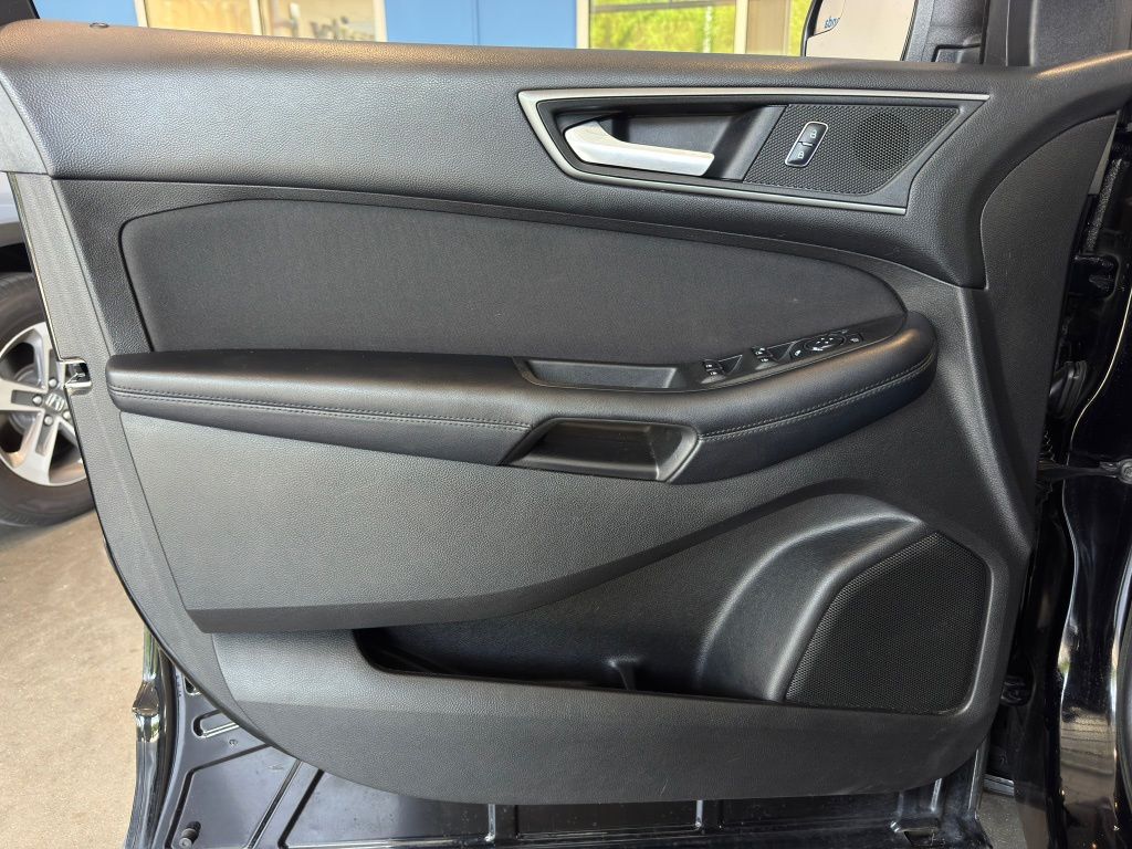 2017 Ford Edge SE Black at Durrett Motor Company