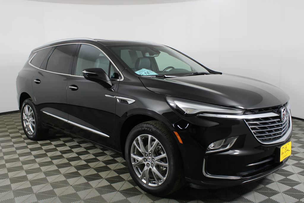 2023 Buick Enclave Essence AWD