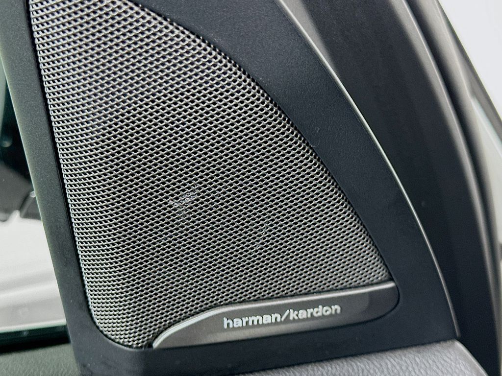 Thumbnail: 2019 BMW X5 - 19