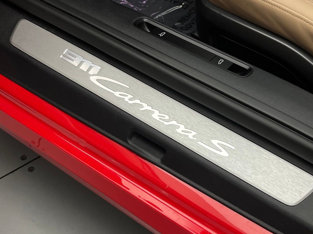 Thumbnail: 2024 Porsche 911 - 31