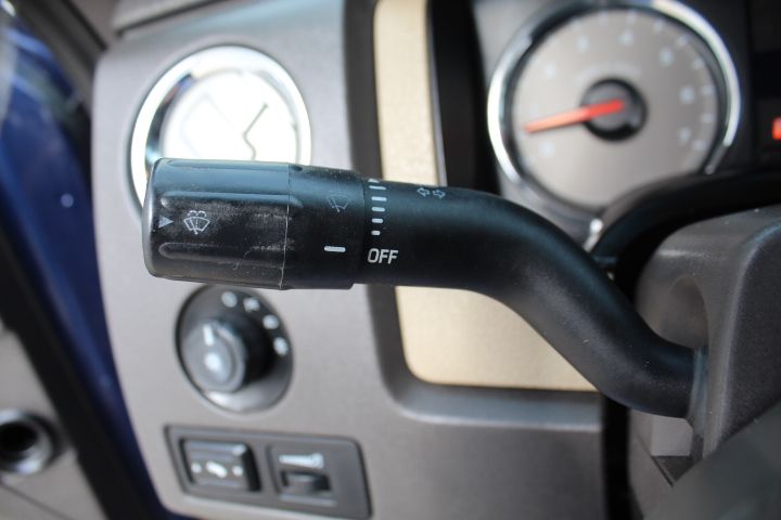 Used Car 2009 Ford F-150  Xlt For Sale Under $12,000 In Georgetown, Texas