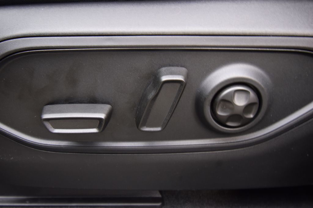 new 2026 Jeep Grand Cherokee car, priced at $39,516