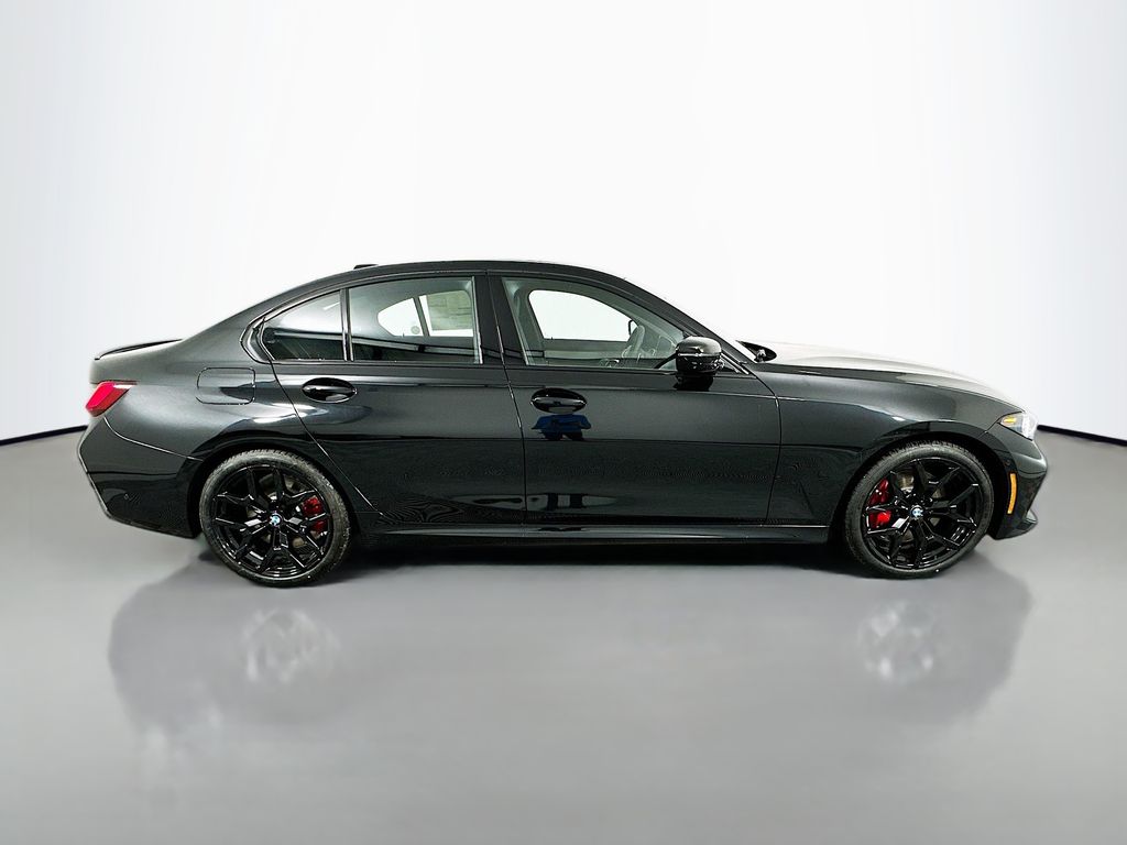 Thumbnail: 2026 BMW 3 Series - 4