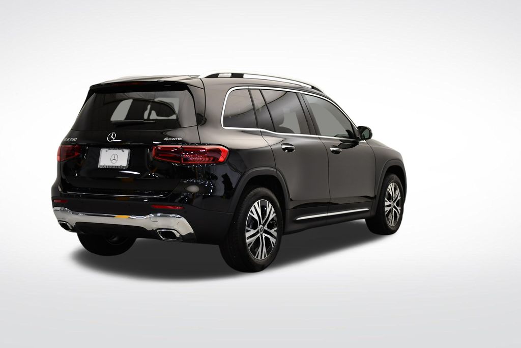 Thumbnail: 2026 Mercedes-Benz GLB - 5