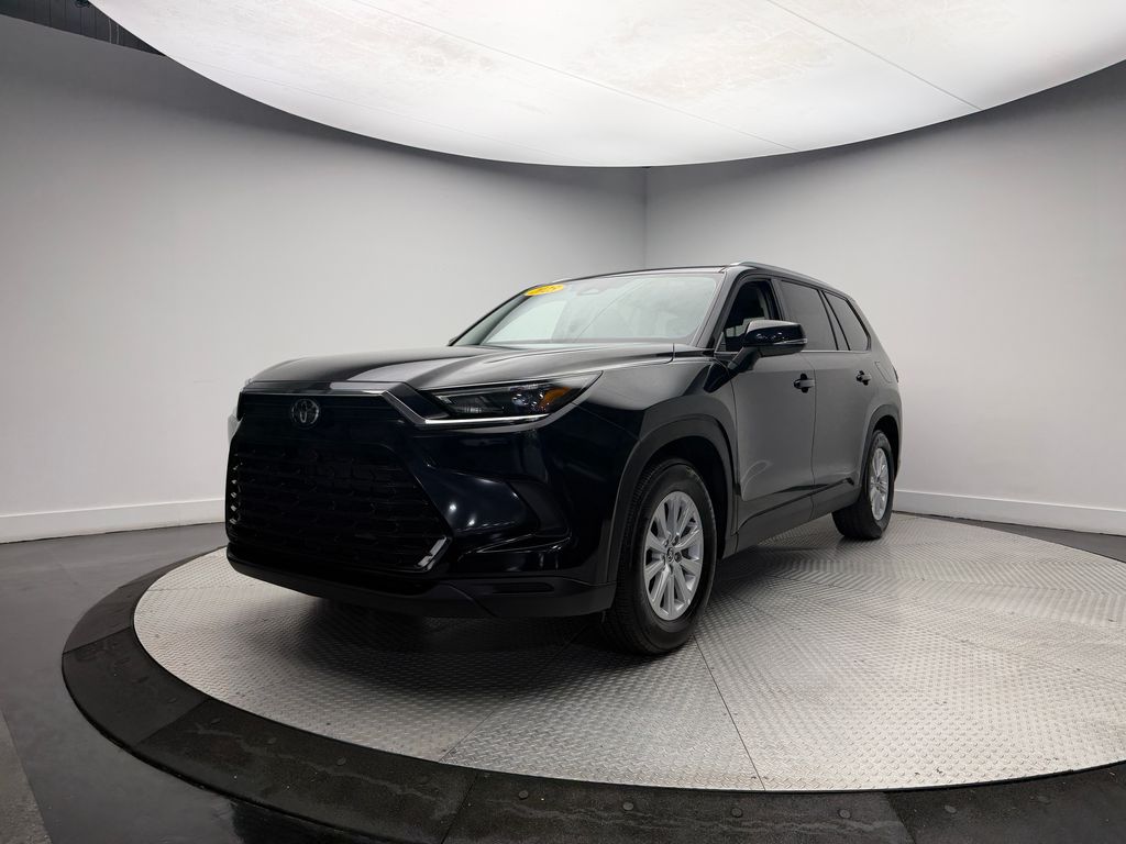 Thumbnail: 2025 Toyota Grand Highlander - 2