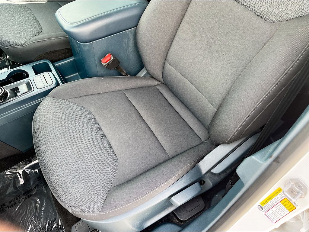 Used 2025 White Ford XL image 18