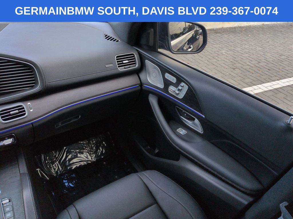 Used 2025 Black Mercedes-Benz GLS 450 image 18