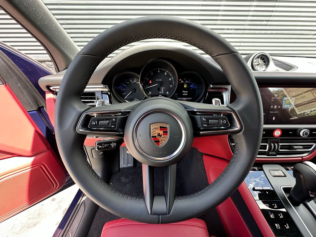 Thumbnail: 2026 Porsche Macan - 16