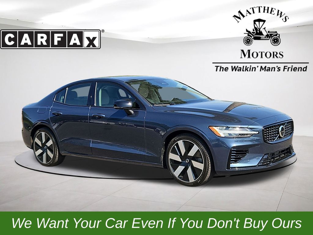 2024 Volvo S60 Recharge T8 Plus Dark Theme eAWD