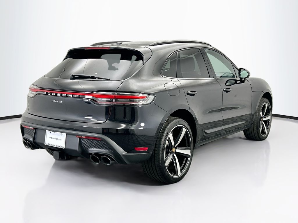 Thumbnail: 2026 Porsche Macan - 7