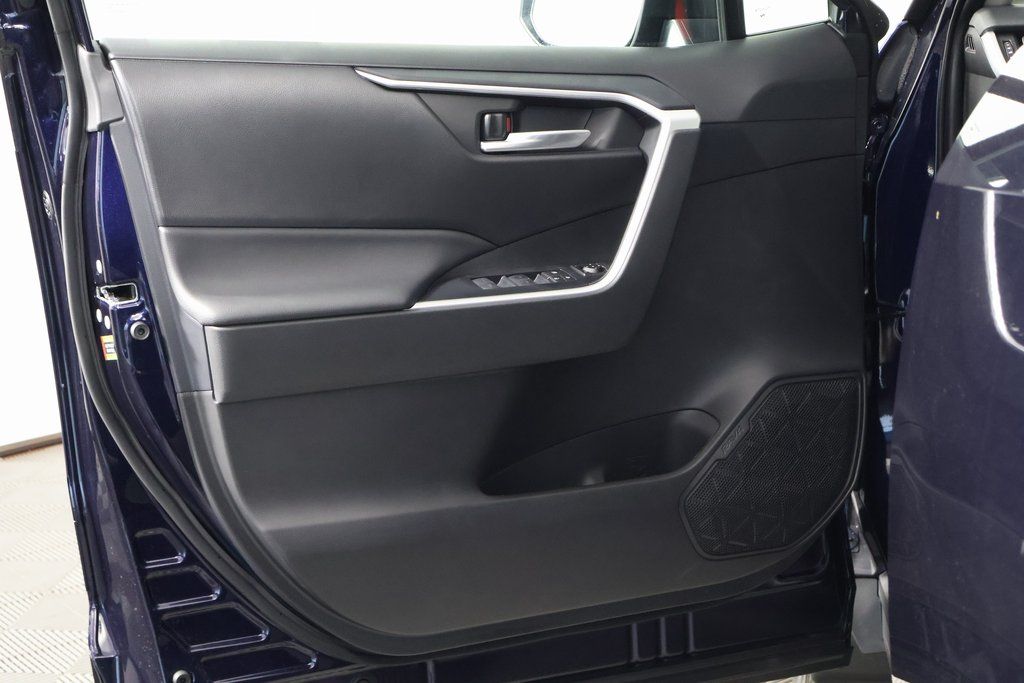 Thumbnail: 2025 Toyota RAV4 - 7