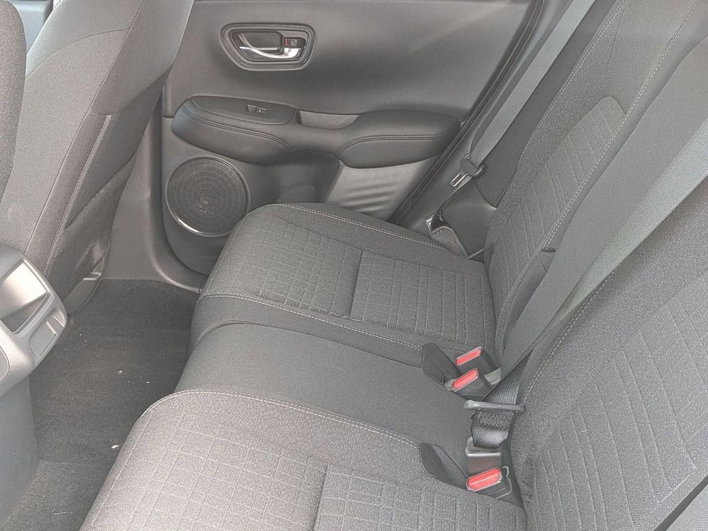2026 Honda HR-V LX - Photo 24