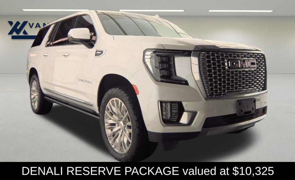 White Frost Tricoat 2023 GMC Yukon XL SUV / Crossover Four-Wheel Drive 
