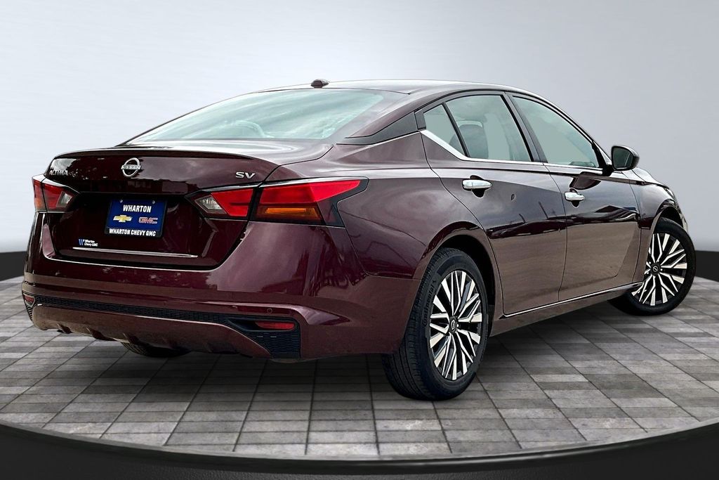 2024 Nissan Altima 2.5 SV - 6