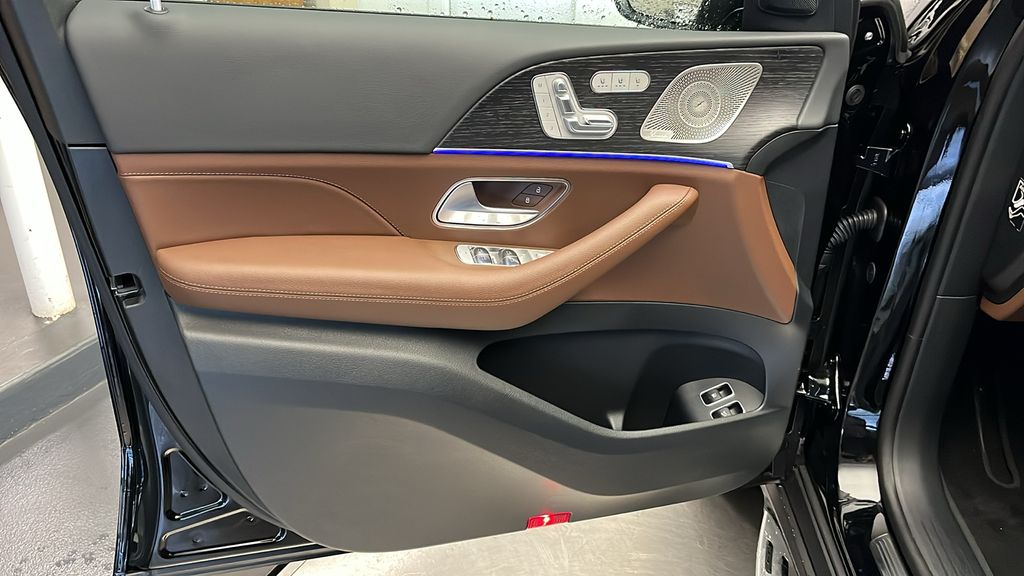 2025 Mercedes-Benz GLE 450 11