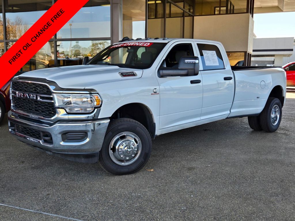 Bright White Clearcoat 2024 RAM 3500 Tradesman Crew Cab LB DRW 4WD Pickup Truck Four-Wheel Drive 6-Speed Automatic