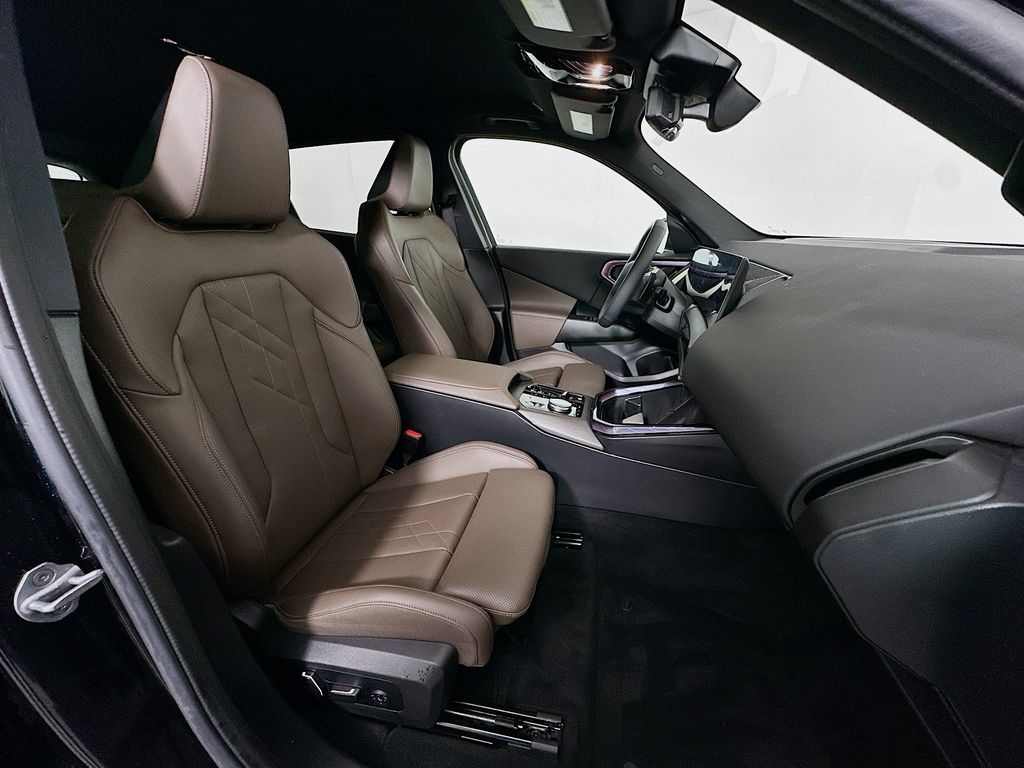 Thumbnail: 2025 BMW X3 - 28