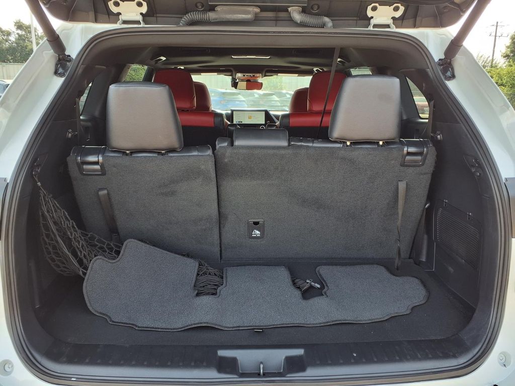 2024 Toyota Highlander XSE Beige at Toyota of Victoria