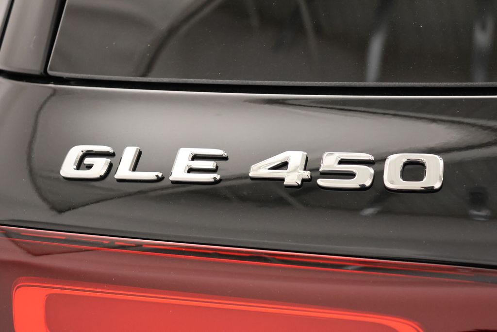 Thumbnail: 2026 Mercedes-Benz GLE - 9