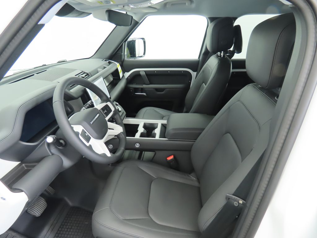 Thumbnail: 2025 Land Rover Defender - 18