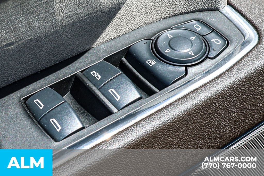Used 2025 Gray Chevrolet LT/MT Certified image 44