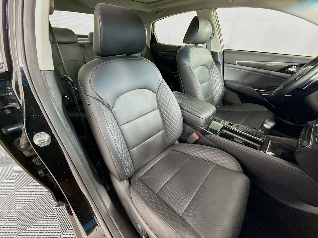 Thumbnail: 2018 Kia Cadenza - 29