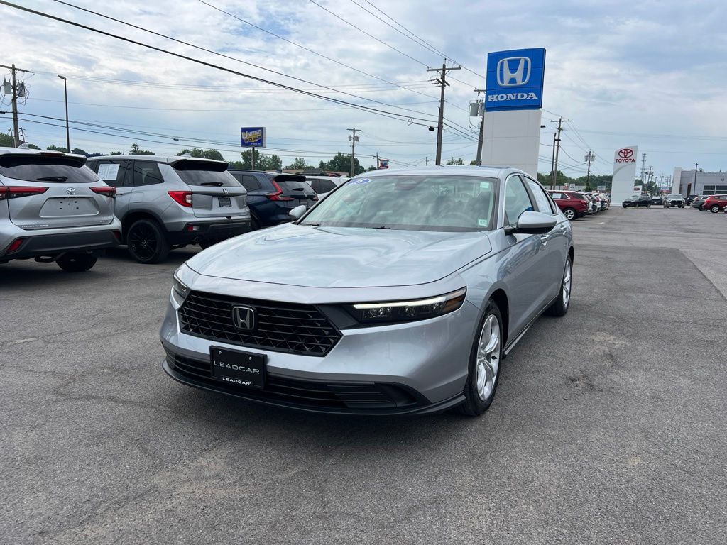 Solar Silver Metallic 2025 Honda Accord Sedan Front-Wheel Drive Continuously Variable Transmission