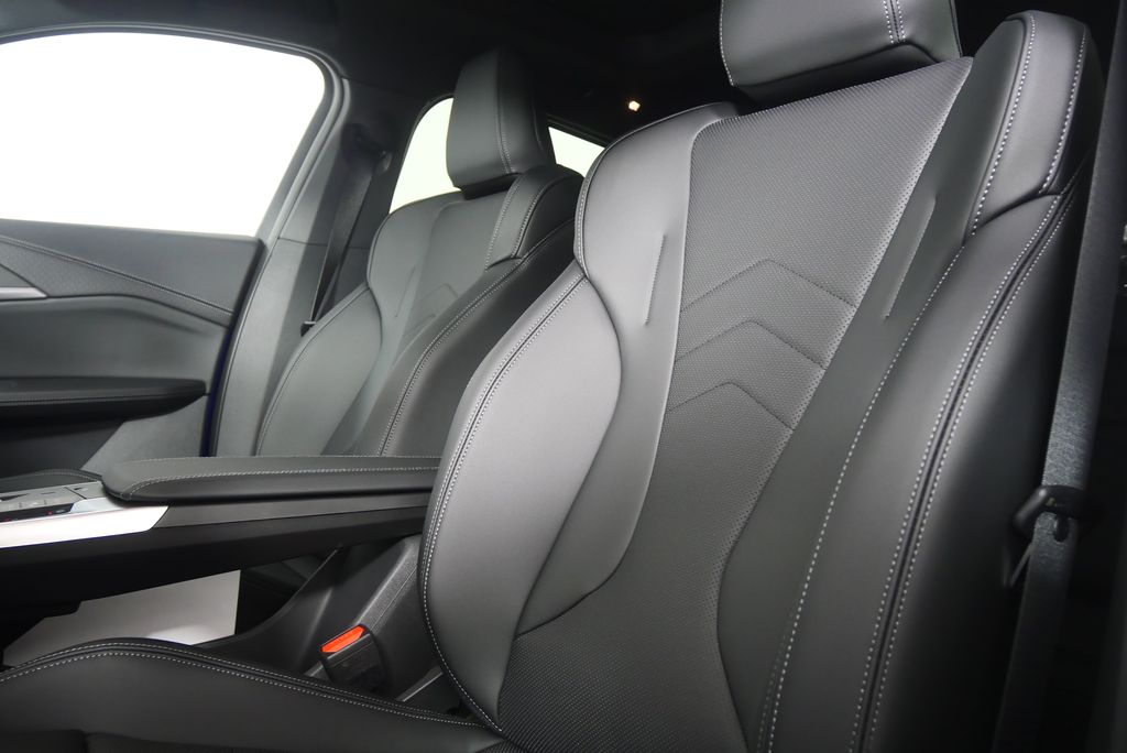 Thumbnail: 2026 BMW X2 - 11