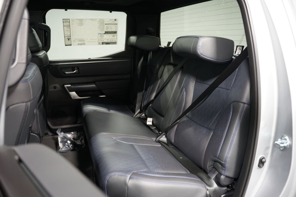 2025 Toyota Tundra Platinum 32