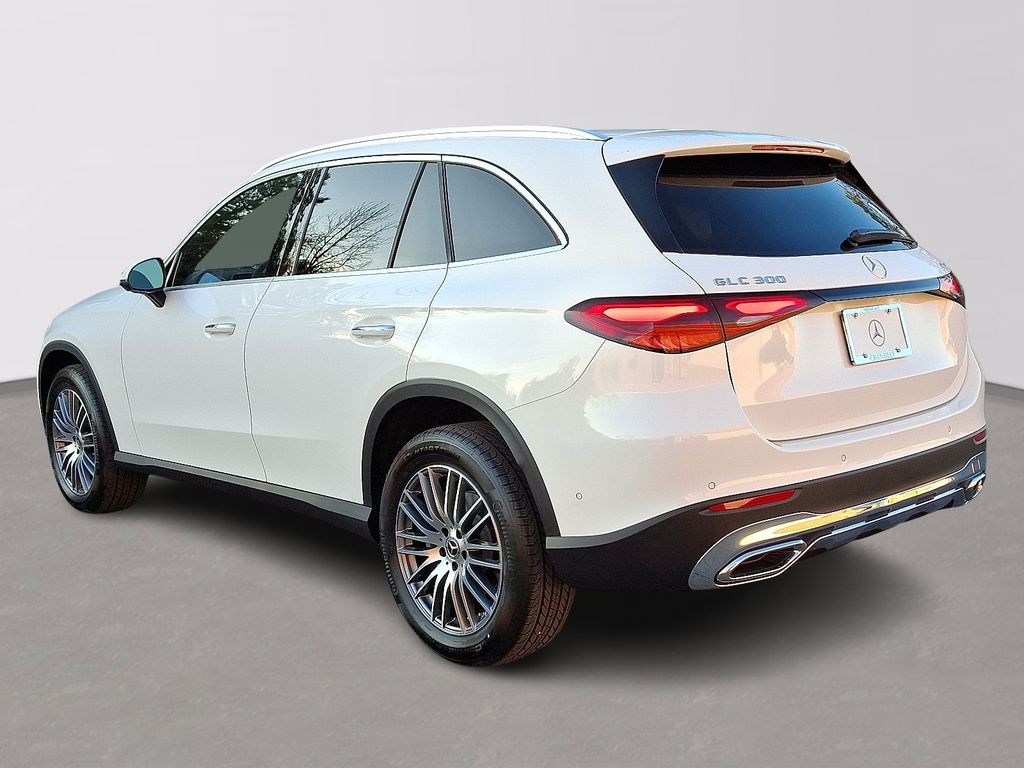 Thumbnail: 2026 Mercedes-Benz GLC - 4